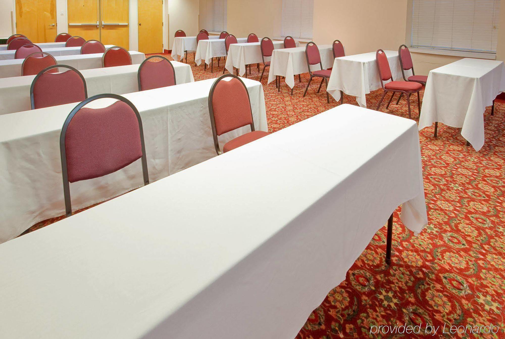 Four Points By Sheraton Dallas Arlington Entertainment District Kemudahan gambar